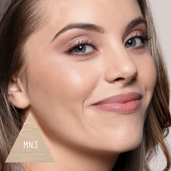 Triple Fix Full Coverage Brightening Concealer - MN3 (Neutral Buff) - Picture 2 of 2